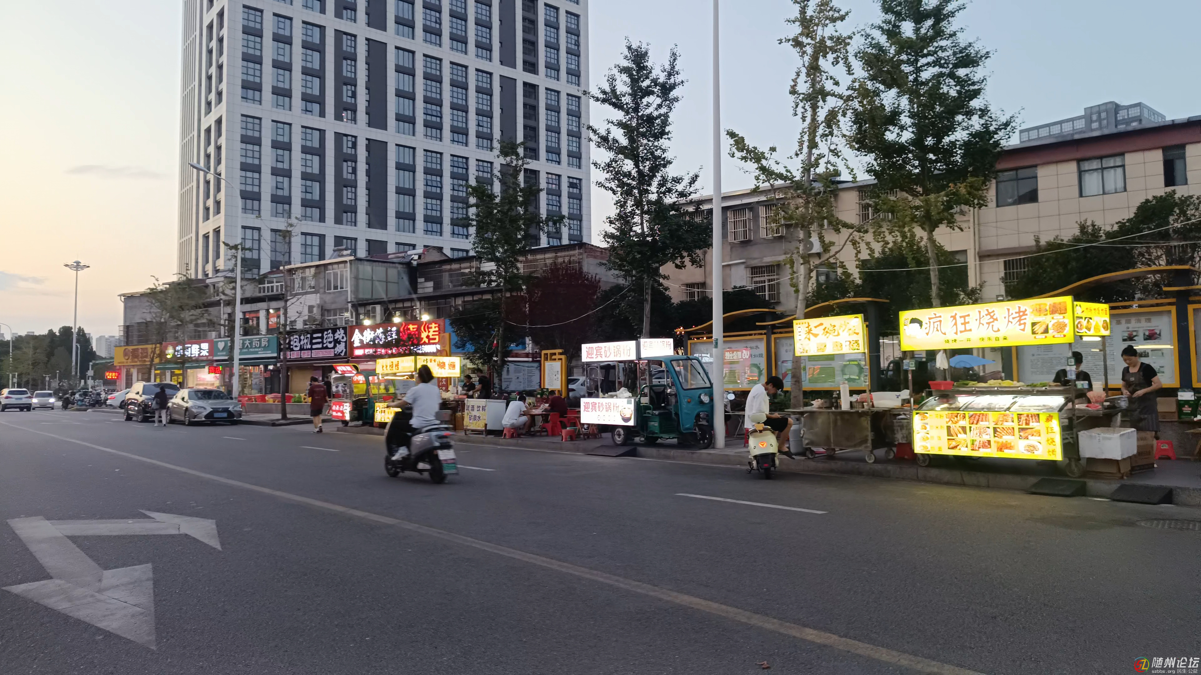 隨州高新區(qū)：為攤販安好“家”，為市民護(hù)好“城”